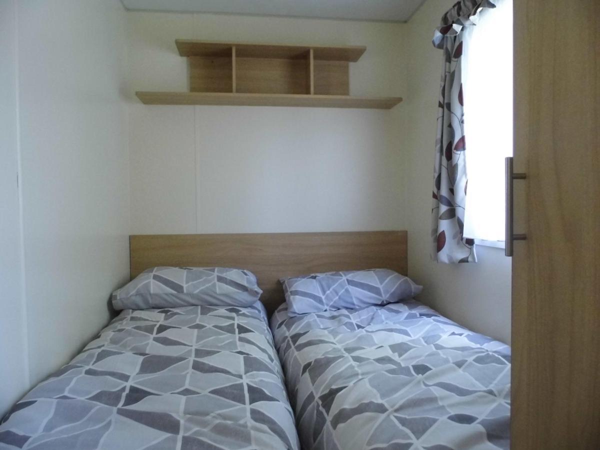 Oakdene -3 Bedroom Caravan Weeley Luaran gambar